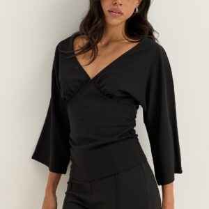 V-neck Batwing top