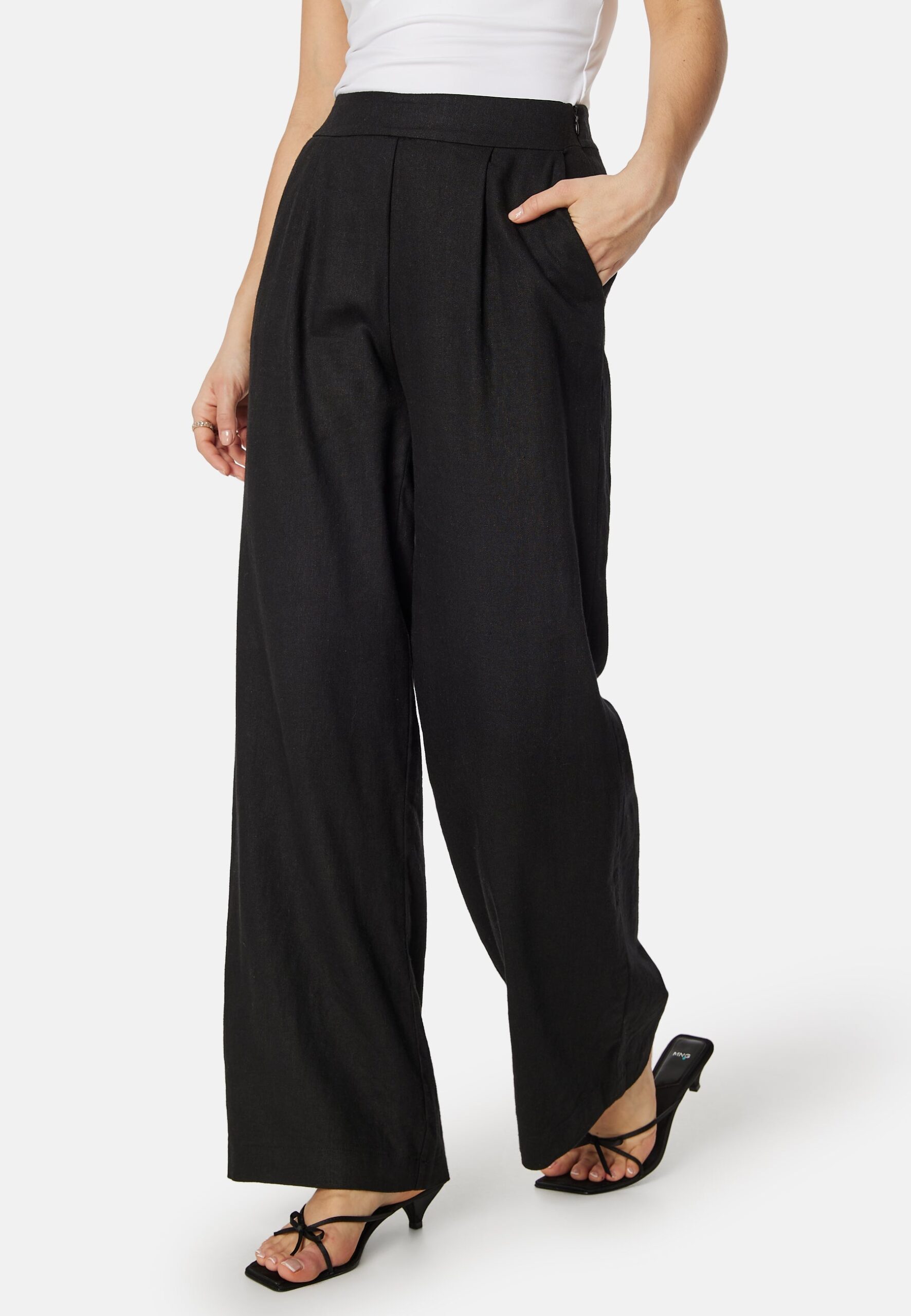 Vijolanda High Waist pleated pants Vijolanda High Waist pleated pants