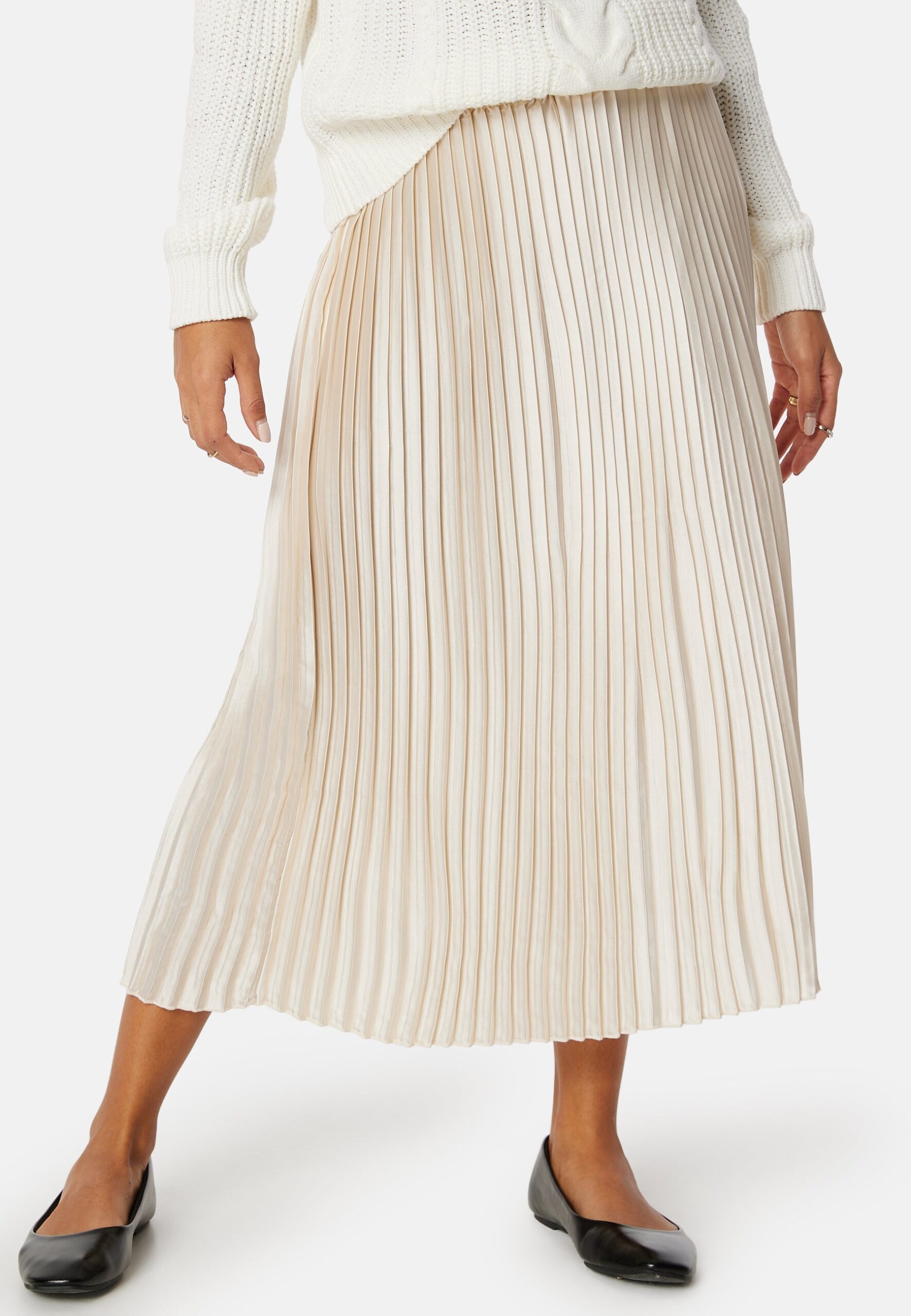 Megga Christas High Waist Pleat Skirt Megga Christas High Waist Pleat Skirt